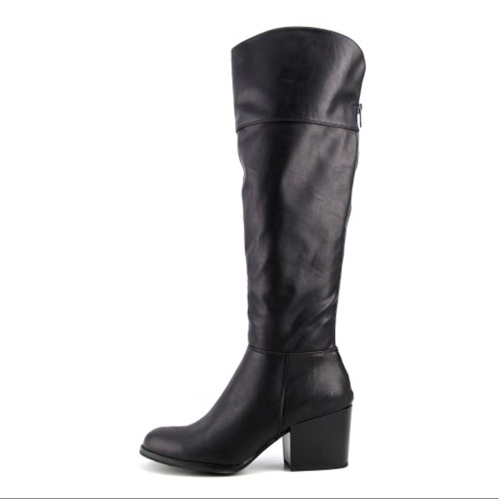 Block heel boots